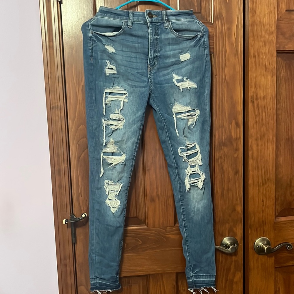 Ripped Skinny High Rise Jeans